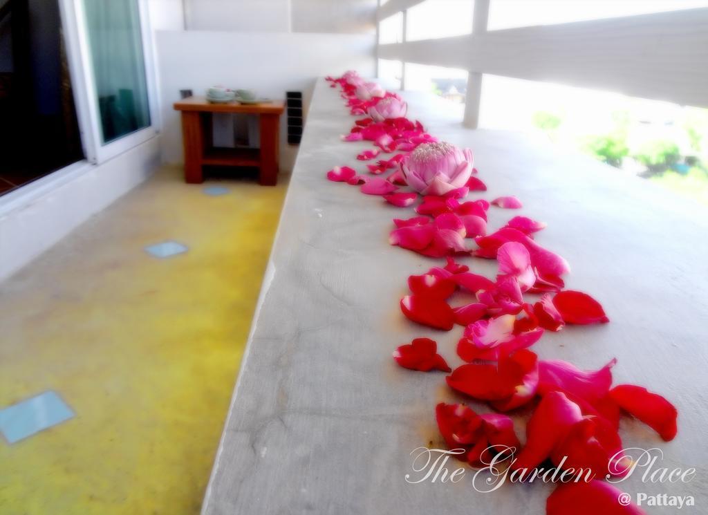 The Garden Place Pattaya Extérieur photo